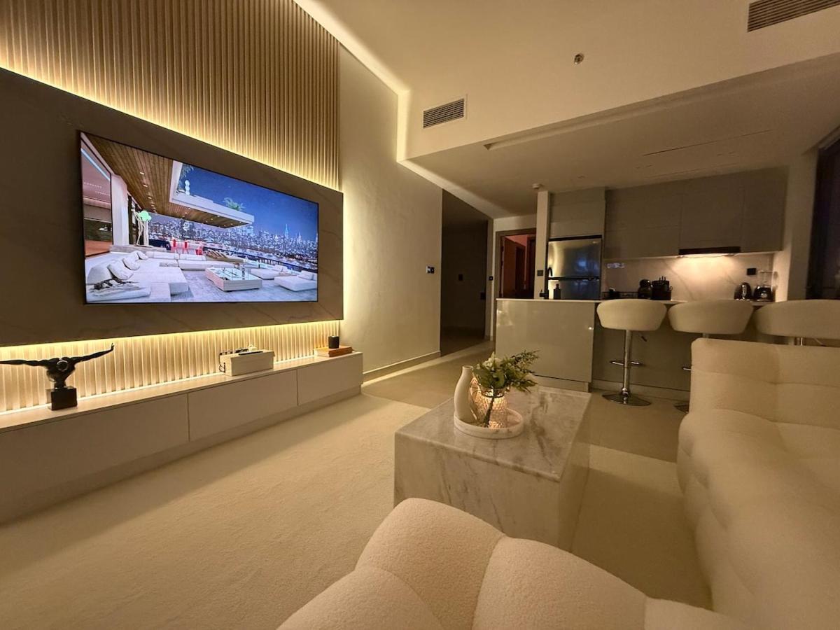 Elegant & Luxury 2Br Apartment Burj And Canal View Sabkhah Luaran gambar