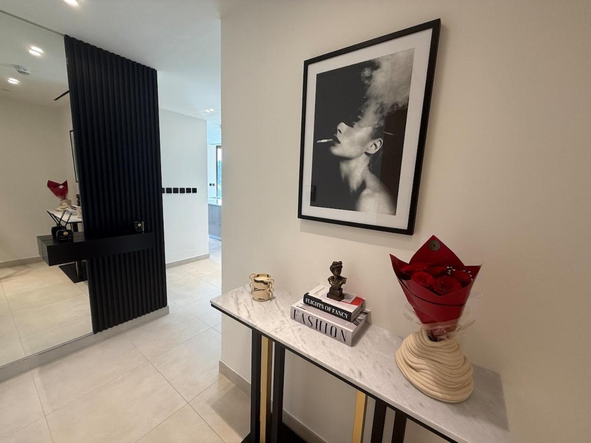 Elegant & Luxury 2Br Apartment Burj And Canal View Sabkhah Luaran gambar