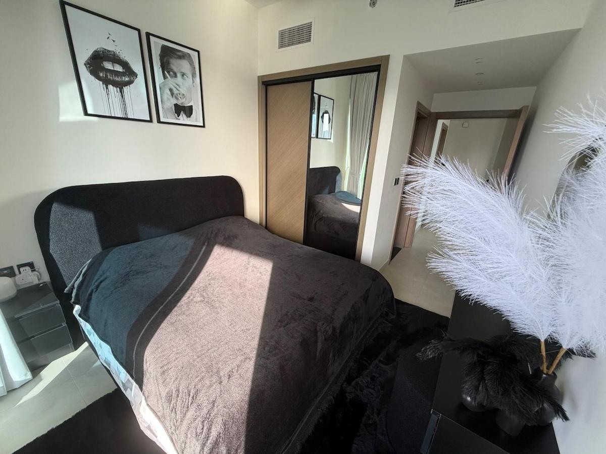 Elegant & Luxury 2Br Apartment Burj And Canal View Sabkhah Luaran gambar