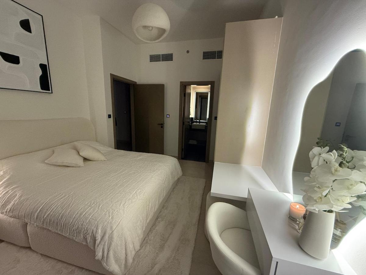 Elegant & Luxury 2Br Apartment Burj And Canal View Sabkhah Luaran gambar