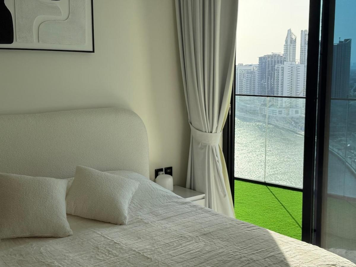 Elegant & Luxury 2Br Apartment Burj And Canal View Sabkhah Luaran gambar