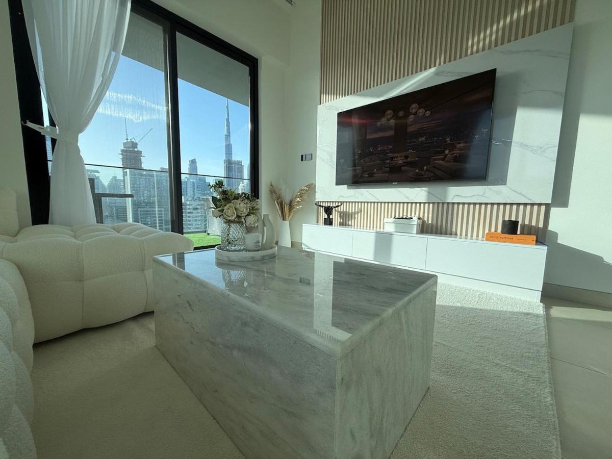 Elegant & Luxury 2Br Apartment Burj And Canal View Sabkhah Luaran gambar